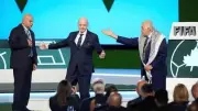الرجوب يرفض مصافحة نظيره الإسرائيلي واصفًا حكومته بالفاشية