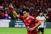 تشكيل الأهلي المتوقع أمام الزمالك: مفاجآت بالجملة وموقف زيزو