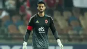 وفاة خالة محمد الشناوي حارس الأهلي قبل القمة