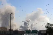 باحث سياسي: أطراف الحرب الأمريكية الإيرانية يستخدمون أوراق ضاغطة لتحقيق النصر
