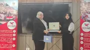 رئيس جامعة قناة السويس يهنئ طالبة صينية بفوزها في مسابقة إبداعات الوافدين