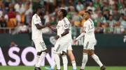 كواليس ريال مدريد: توتر في غرفة الملابس ومورينيو يتواصل مع اللاعبين