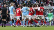 الذكاء الاصطناعي يتوقع بطل الدوري الإنجليزي: مانشستر سيتي