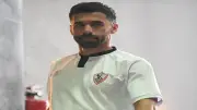 بالفيديو: عبد الله السعيد ينفجر غضبًا بعد استبداله في قمة الأهلي والزمالك