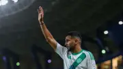 هدايا محرز الفاخرة تصل إلى فيرمينو وأليوسكي في قطر وسويسرا