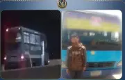 ضبط قائد أتوبيس لسيره عكس الاتجاه في الشروق