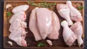 ارتفاع البانيه رغم انخفاض أسعار الدواجن.. تفاصيل السوق اليوم