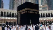 الإفتاء توضح حكم الحج لمن يعمل بعقد عمل في السعودية