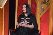 سولاف فواخرجي تحتفل بمشاركتها في لجنة تحكيم مهرجان المركز الكاثوليكي
