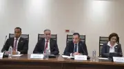 رئيس مصلحة الجمارك يكشف تفاصيل رسوم الهواتف المحمولة المستوردة