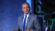 أحمد موسى يشيد بقرار منع تداول محتوى الطبيب الراحل ضياء العوضي