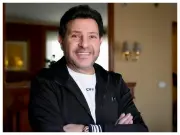 أشرف زكي: هاني شاكر لم يكن مجرد مطرب عظيم بل كان رمزا للرقي والاحترام