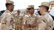 وزير الدفاع يلتقي مقاتلي المنطقة الغربية العسكرية عبر الفيديو كونفرانس