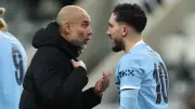 جوارديولا يعلن استسلامه أمام شرقي: ما يفعله يخيفني
