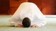 هل يقضي المغمى عليه الصلاة الفائتة أثناء الإغماء؟ الإفتاء تجيب