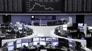تراجع الأسهم الأوروبية بفعل ضغوط قطاع السيارات والرسوم الأمريكية