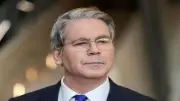 وزير الخزانة الأمريكي: انتهاء الصراع مع إيران سيخفض أسعار الطاقة