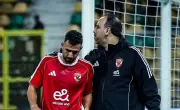 طبيب الأهلي يكشف موقف ثلاثي الفريق من المشاركة في المباريات