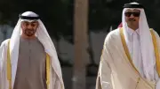 أمير قطر يدين الاعتداءات الإيرانية ويؤكد التضامن مع الإمارات