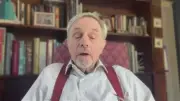 دبلوماسي أمريكي سابق: ترامب يستخدم مضيق هرمز كورقة مناورة سياسية