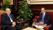 وكيل مجلس الشيوخ يجتمع مع وزير الخارجية لاستيضاح السياسة المصرية