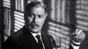 قصة صعود عماد حمدي من موظف حكومي إلى أسطورة السينما المصرية