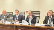 شريف باشا يؤكد أولوية دعم الكوادر الطبية وتطوير البنية التحتية الصحية