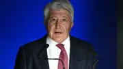 سخرية رئيس أتلتيكو مدريد من موعد غداء آرسنال قبل موقعة الأبطال