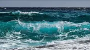 الأرصاد تحذر من اضطراب الملاحة بالبحر الأحمر غدا الأربعاء