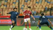 الأهلي يتقدم على إنبي بثنائية في الشوط الأول بالدوري المصري