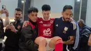 كهربا يساند إمام عاشور بعد إصابته في مباراة الأهلي وإنبي