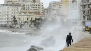 انخفاض الحرارة وأمطار واضطراب الملاحة.. حالة الطقس اليوم الأربعاء