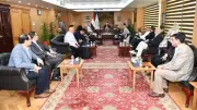 محافظ الفيوم يبحث مع شركة ألمانية إنشاء مصنع لضفائر السيارات