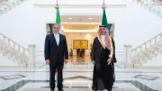 وزير الخارجية السعودي يبحث مع نظيره الإيراني تطورات المنطقة