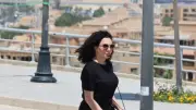مي فاروق وسلاف فواخرجي ومحمد ثروت وطارق علام يشاركون في تشييع جثمان هاني شاكر