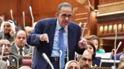 نائب الوفد ينتقد استقبال وزير الصحة للنواب في مشهد غير لائق