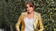 بشرى تسخر من الميت جالا بإطلالة ذهبية جريئة
