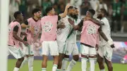 أهلي جدة يهزم الفتح بثلاثية توني في الدوري السعودي