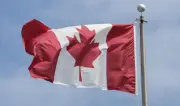 كندا تحقق فائضاً تجارياً بدعم صادرات النفط والذهب