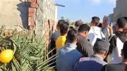 جنازة مهيبة ونعش مزين بالجريد لوداع شهيد حرب لبنان في الدقهلية