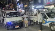 حملات مفاجئة لضبط المخالفين بمواقف الأقصر وتحقيق الانضباط