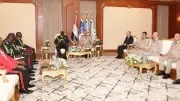 رئيس الأركان يلتقي نظيره الجامبي لتعزيز التعاون العسكري