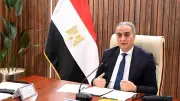 ضبط مخزن غير مرخص يعيد تعبئة زيت وخل الطعام من مواد مجهولة بالشرقية