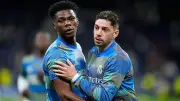 تجدد الاشتباكات بين فالفيردي وتشواميني في ريال مدريد ونقل الأول للمستشفى