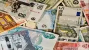استقرار سعر الريال السعودي والدينار الكويتي مع اقتراب إغلاق التعاملات
