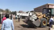 حملة مكبرة لإزالة بؤر التلوث ومجمعات الخردة بالمناطق السكنية في الوادي الجديد