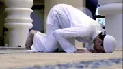 سنن صلاة الجمعة.. الاغتسال والتبكير والتطيب وأجر عظيم