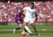 برشلونة يحتاج نقطة واحدة أمام ريال مدريد للتتويج رسميا بالدوري الإسباني