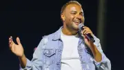 رامي صبري يشعل أضخم حفلات الربيع بحضور جماهيري غير مسبوق