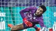 مصطفى شوبير يعود لتدريبات الأهلي التأهيلية بعد التعافي من الإصابة